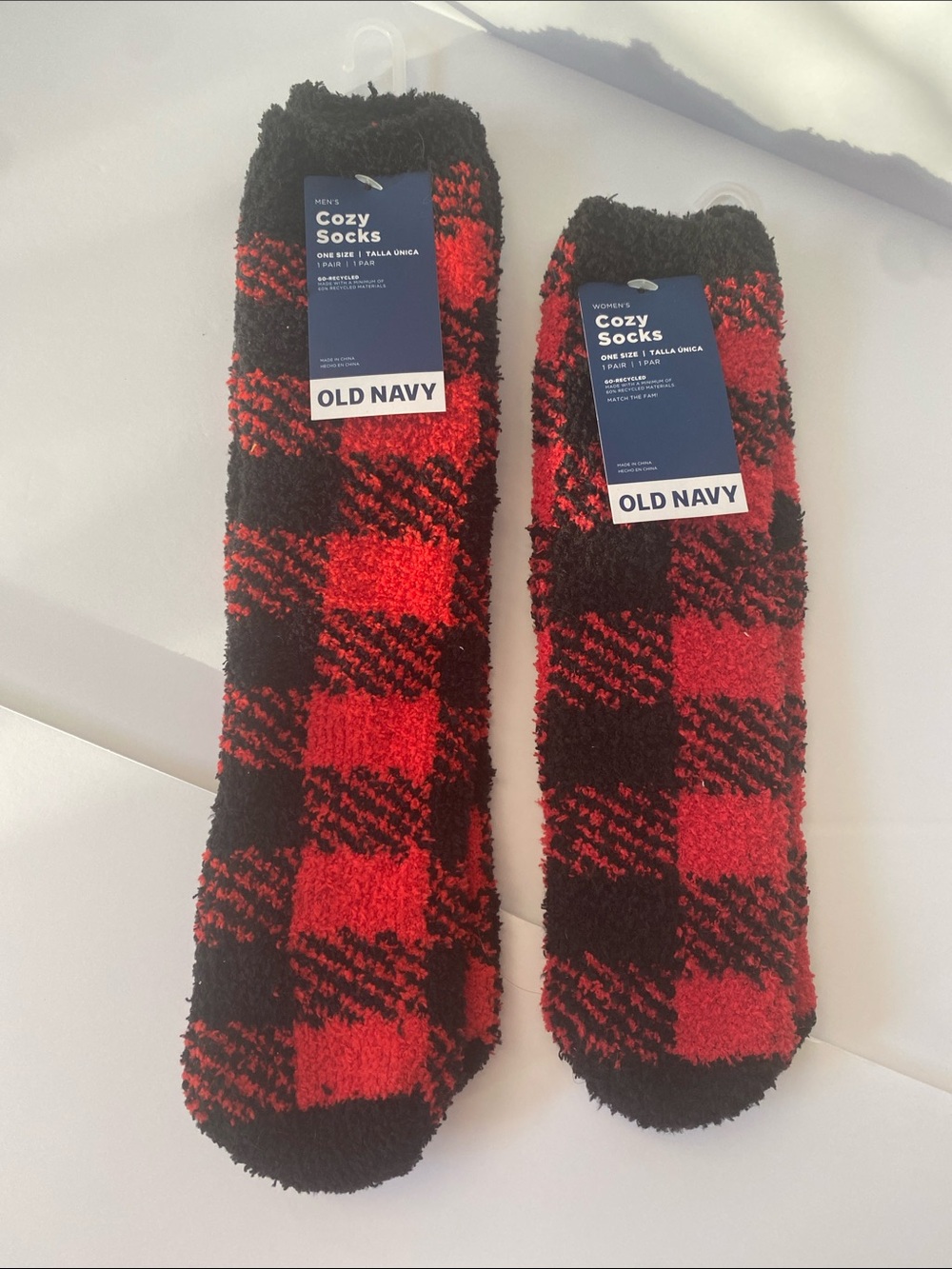 NWT Old Navy Men’s Women’s Matching Red Buffalo Plaid Christmas Socks -One Size